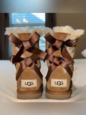 UGG® Bailey Bow II Boot - Toddler / Little Kid - Chestnut- Size 10